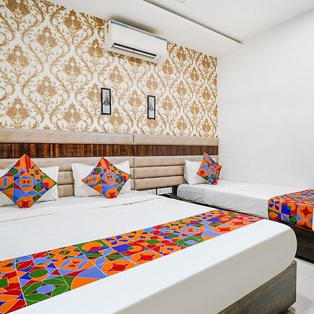Fabhotel Elvis Inn - Nr Mumbai International Airport ภายนอก รูปภาพ