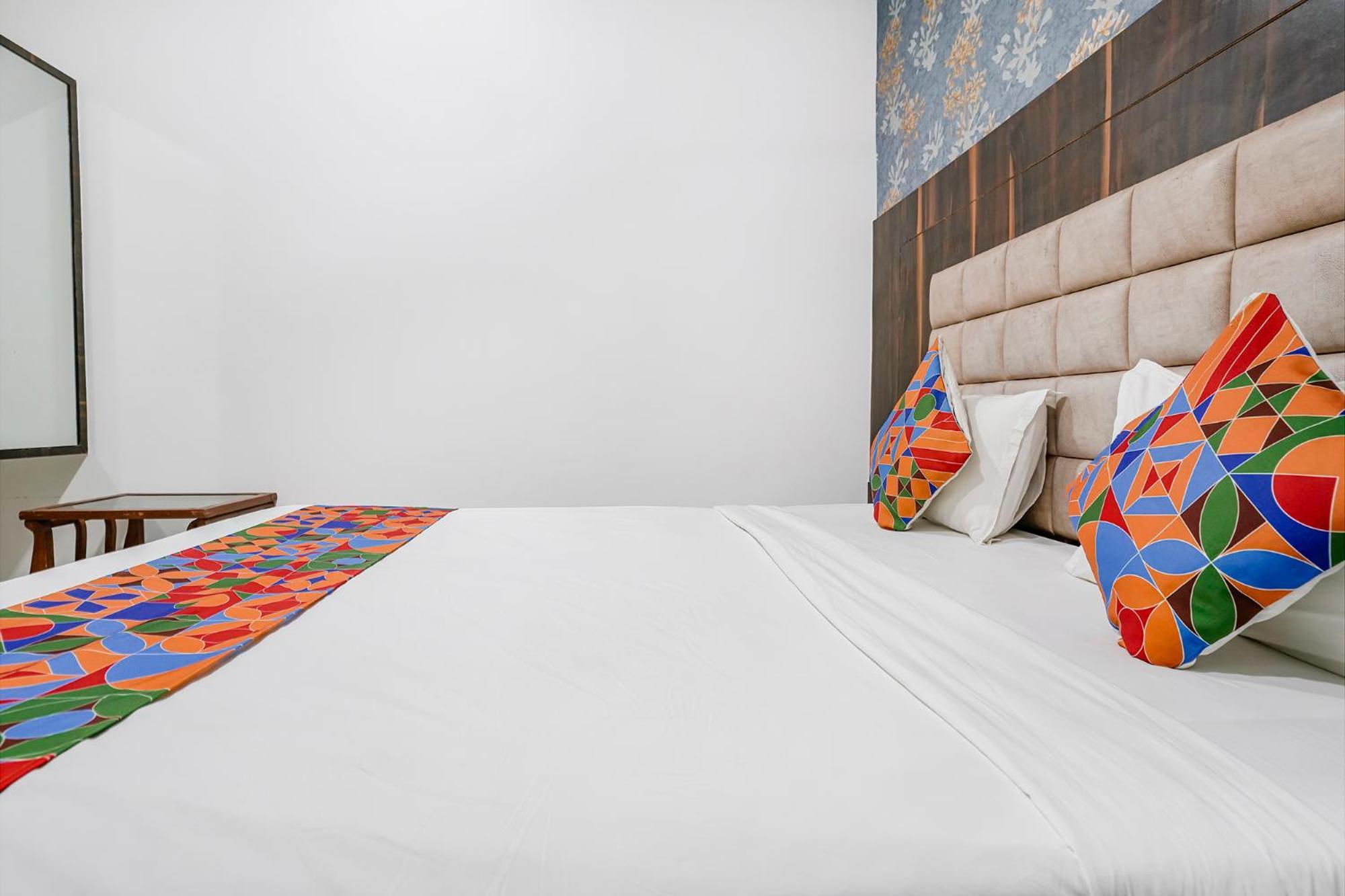 Fabhotel Elvis Inn - Nr Mumbai International Airport ภายนอก รูปภาพ