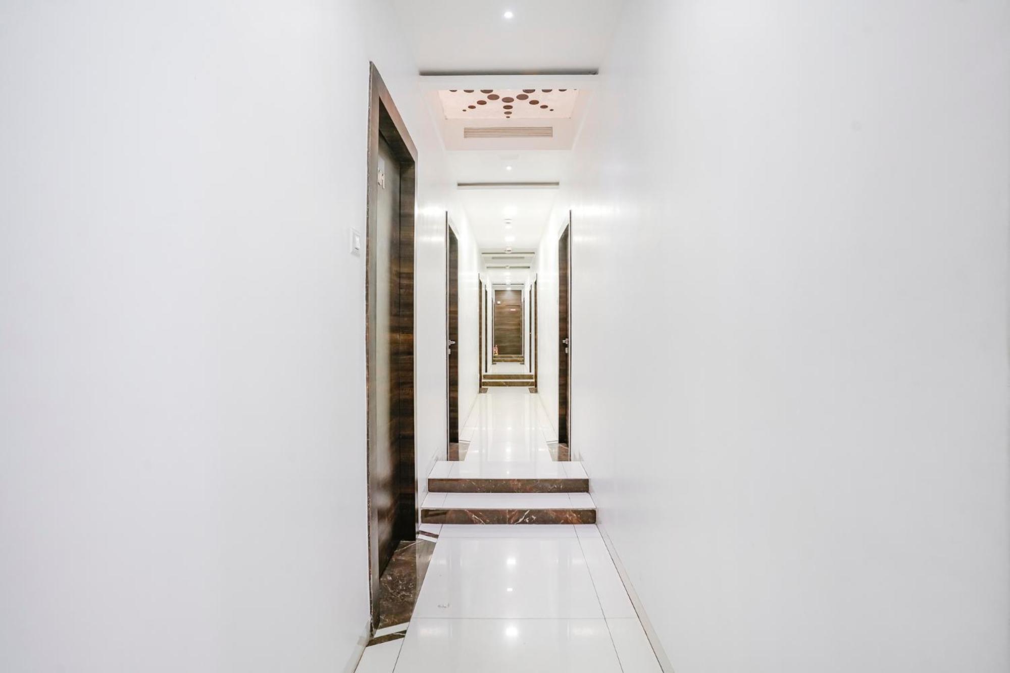 Fabhotel Elvis Inn - Nr Mumbai International Airport ภายนอก รูปภาพ