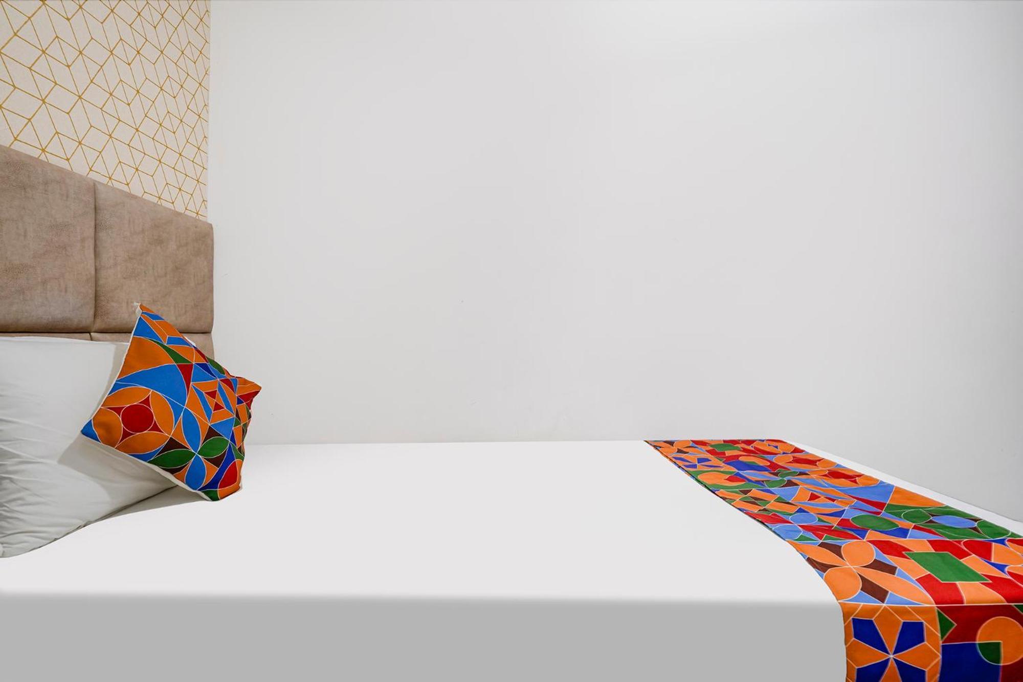 Fabhotel Elvis Inn - Nr Mumbai International Airport ภายนอก รูปภาพ