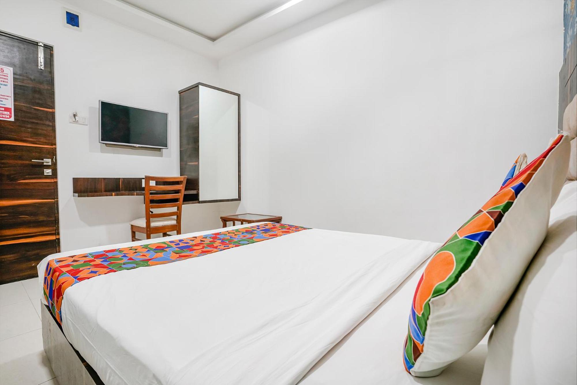 Fabhotel Elvis Inn - Nr Mumbai International Airport ภายนอก รูปภาพ