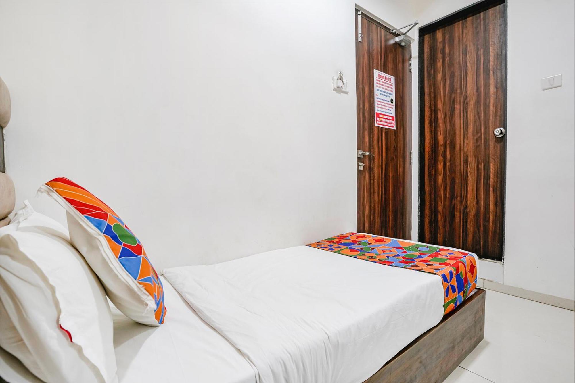 Fabhotel Elvis Inn - Nr Mumbai International Airport ภายนอก รูปภาพ