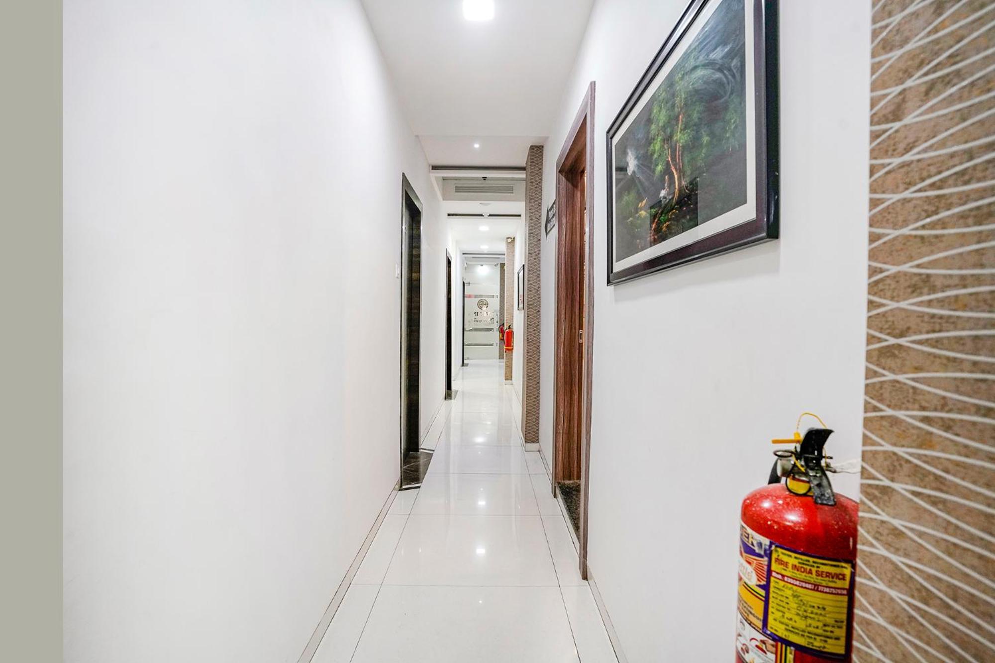 Fabhotel Elvis Inn - Nr Mumbai International Airport ภายนอก รูปภาพ
